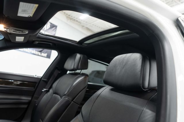 2012 BMW 7 Series 750Li xDrive - 23047433 - 7