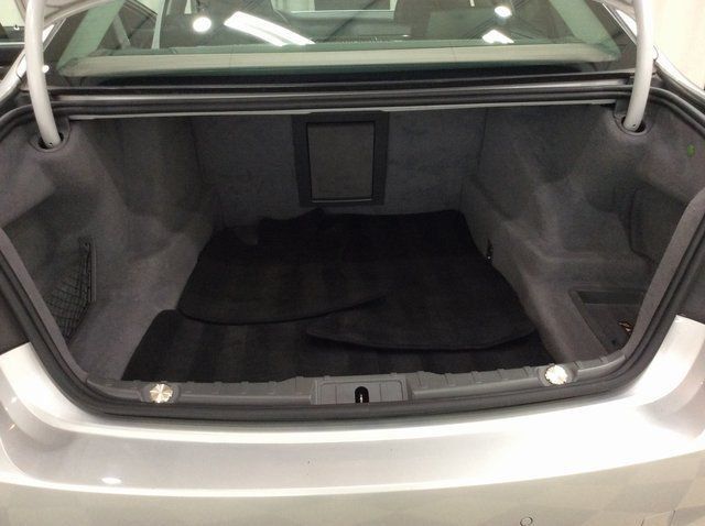 2012 BMW 7 Series 750Li xDrive - 22983108 - 28