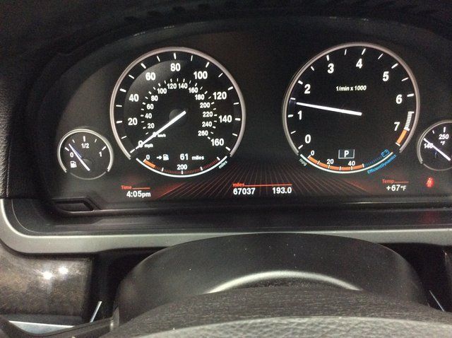 2012 BMW 7 Series 750Li xDrive - 23034288 - 9