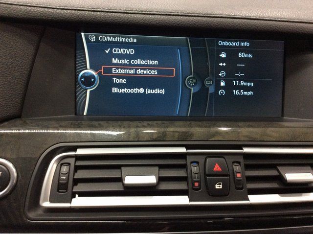2012 BMW 7 Series 750Li xDrive - 23034288 - 17