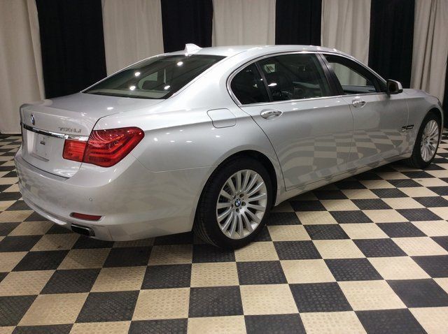 2012 BMW 7 Series 750Li xDrive - 23034288 - 5