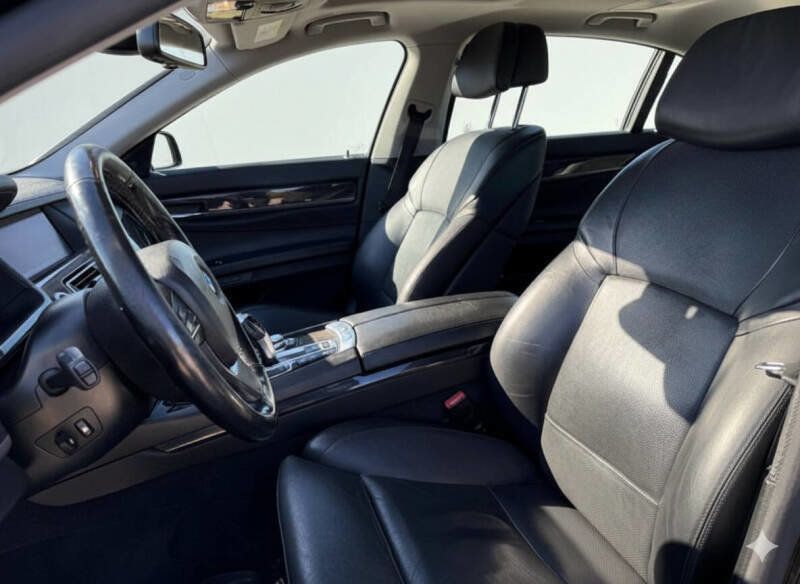 2012 BMW 7 Series X DRIVE! LOADED!! VERY CLEAN INSIDE AND OUT! - 22847634 - 9