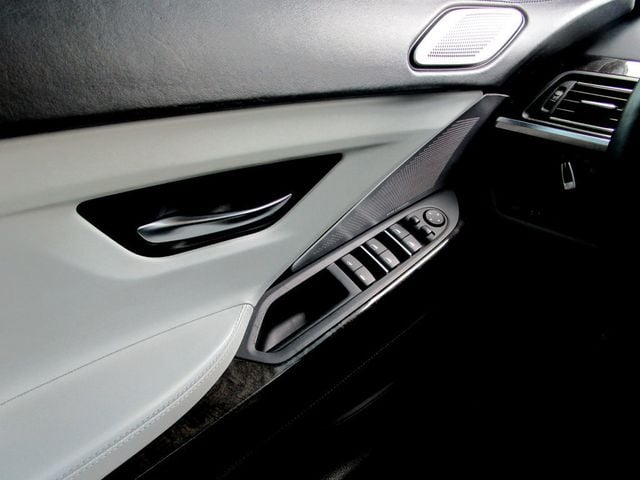 2012 BMW M6 2dr Convertible - 23018457 - 30