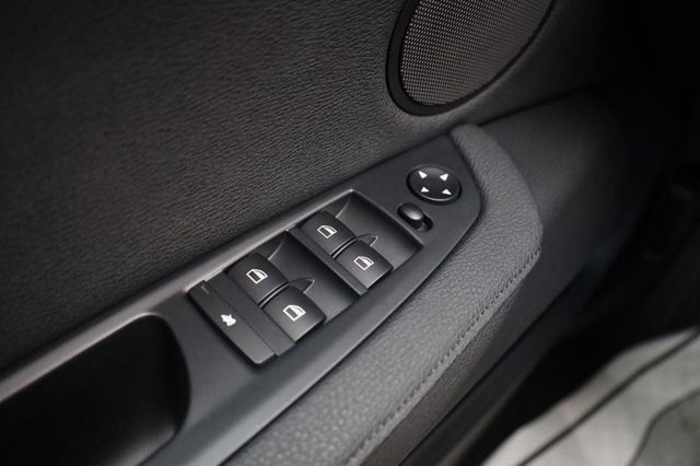 2012 BMW X5 35i - 23059157 - 32