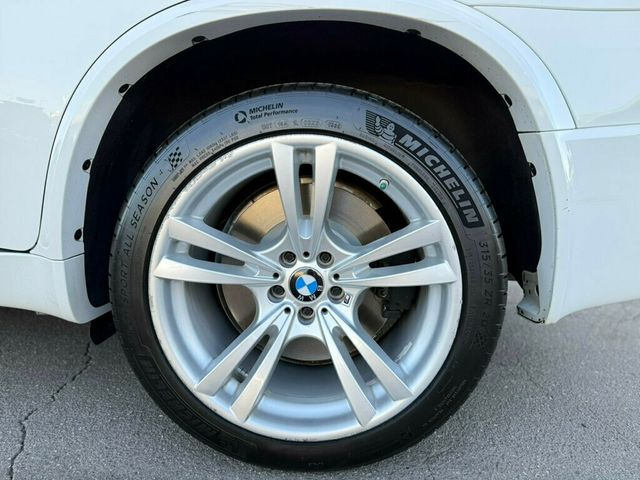 2012 BMW X5 50i - 22999174 - 30