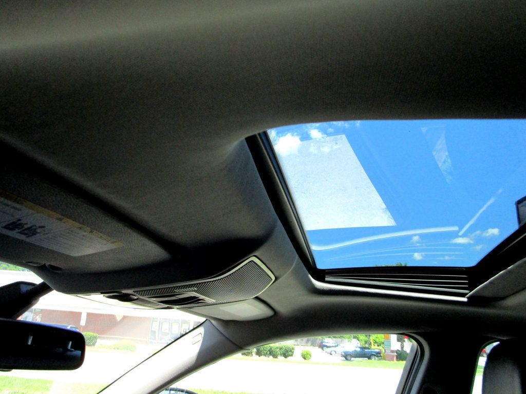 2012 BMW X6 35i - 23043290 - 24