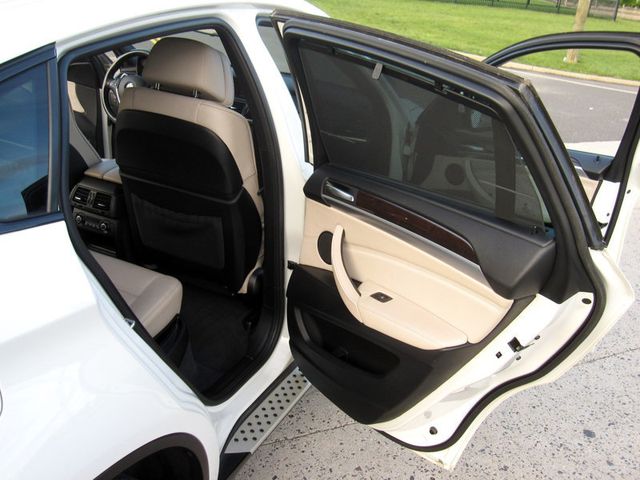 2012 BMW X6 50i - 22851809 - 24