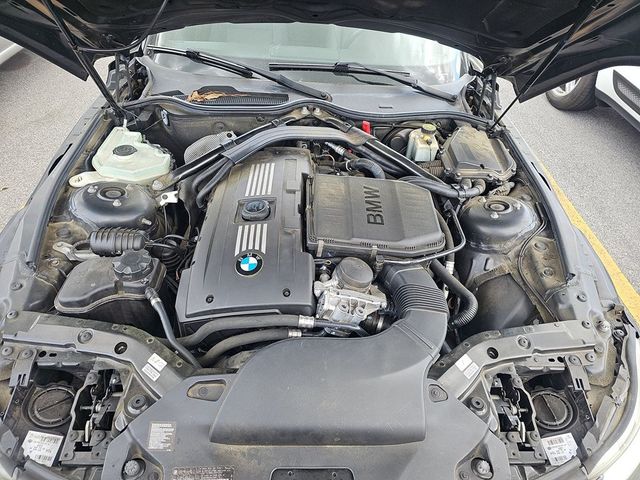 2012 BMW Z4 Roadster sDrive35is - 23010613 - 12