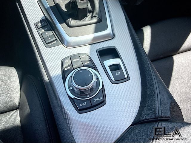 2012 BMW Z4 Roadster sDrive35is - 23010613 - 40