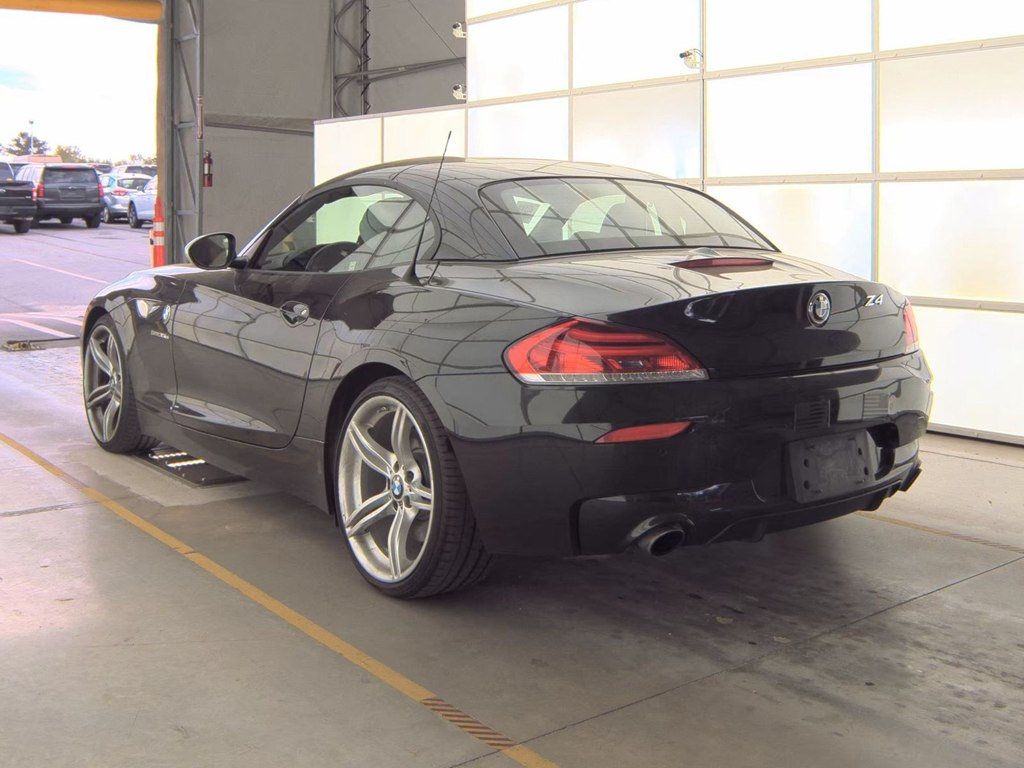 2012 BMW Z4 Roadster sDrive35is - 23010613 - 4