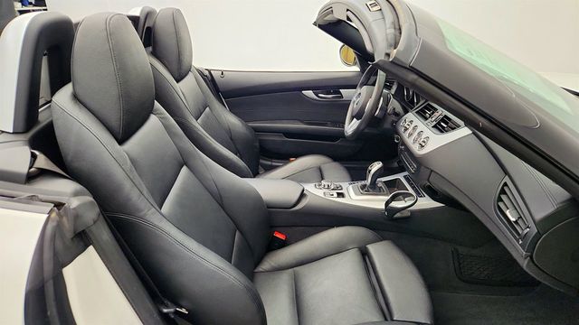 2012 BMW Z4 Roadster sDrive35i w/ Extended Kansas Leather & 19'' Wheels - 23020156 - 22