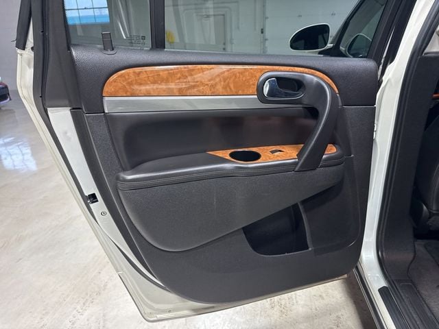 2012 Buick Enclave FWD 4dr Leather - 22961620 - 32