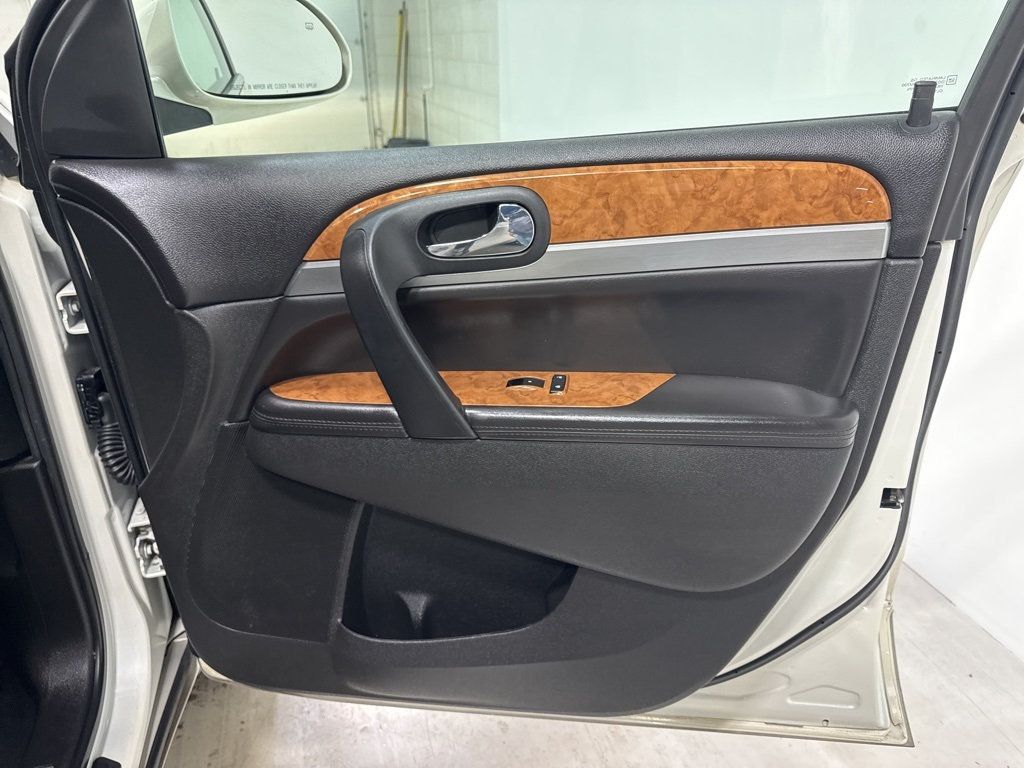 2012 Buick Enclave FWD 4dr Leather - 22961620 - 42