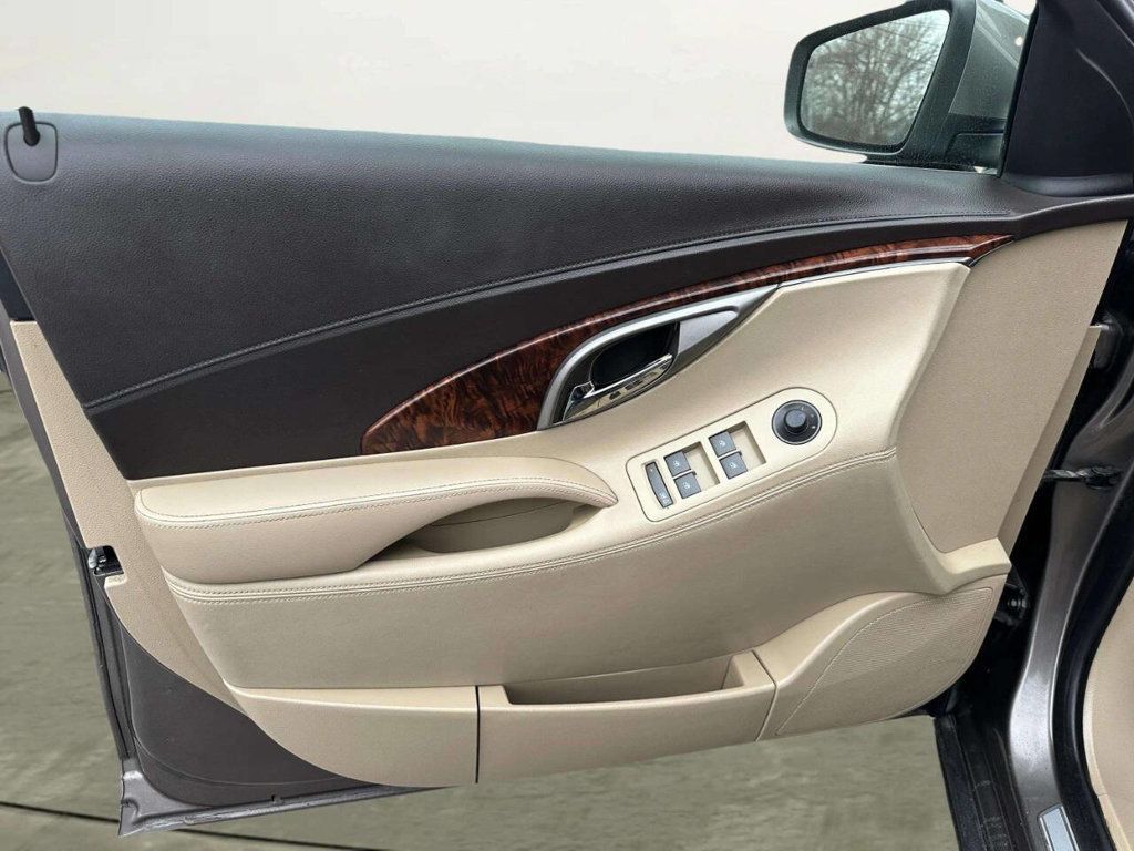 2012 Buick LaCrosse 4dr Sedan Leather FWD - 22963898 - 10