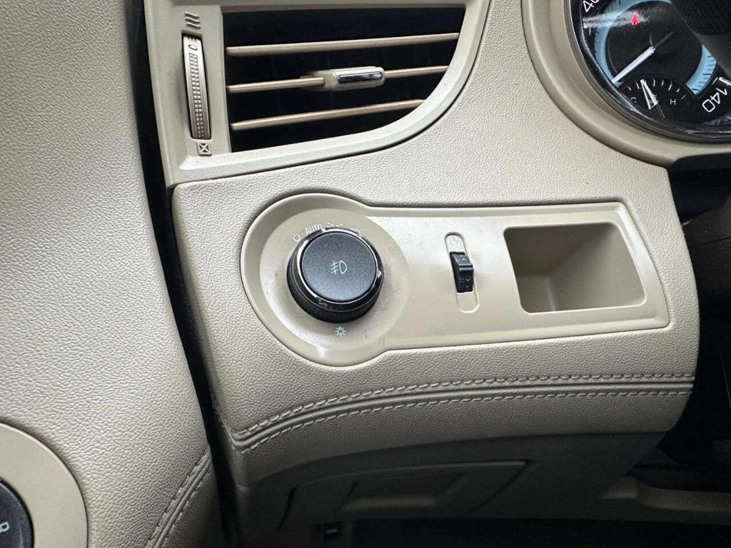 2012 Buick LaCrosse 4dr Sedan Leather FWD - 22963898 - 24