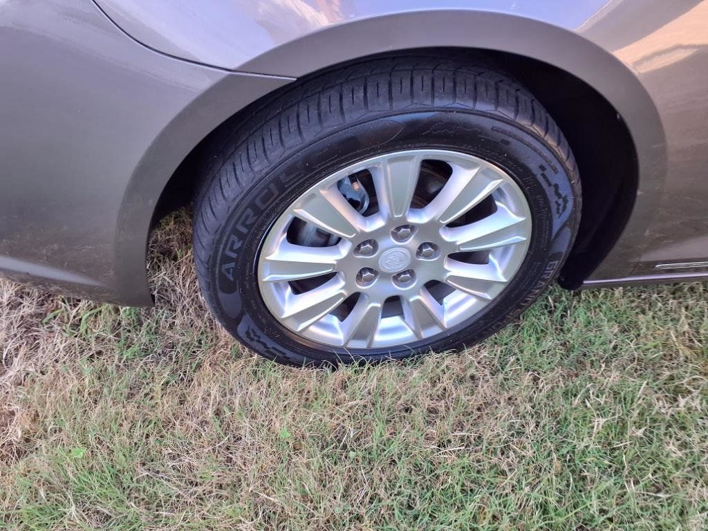 2012 Buick LaCrosse 4dr Sedan Premium 1 FWD - 22898024 - 4