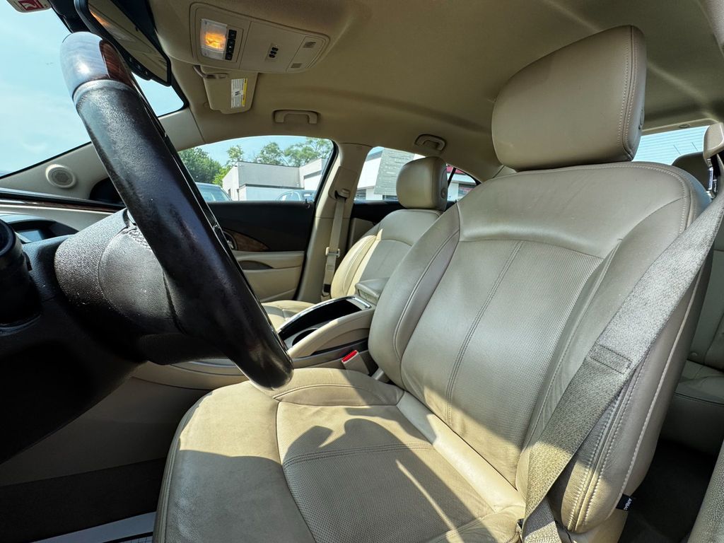 2012 Buick LaCrosse 4dr Sedan Premium 2 FWD - 23053955 - 9