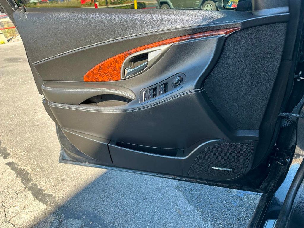 2012 Buick LaCrosse 4dr Sedan Touring FWD - 22918294 - 11