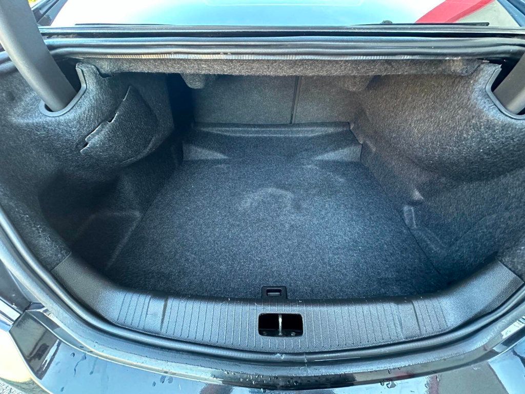 2012 Buick LaCrosse 4dr Sedan Touring FWD - 22918294 - 20