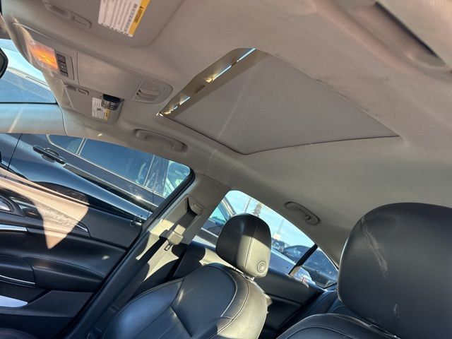 2012 Buick Regal 4dr Sedan - 22948674 - 9