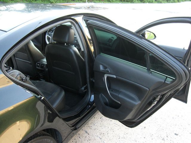 2012 Buick Regal 4dr Sedan GS - 22888356 - 27