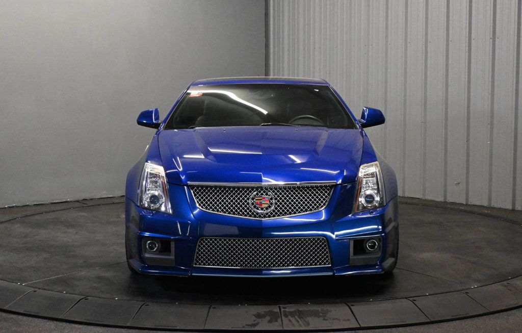 Cadillac CTS-V Coupe photo 2