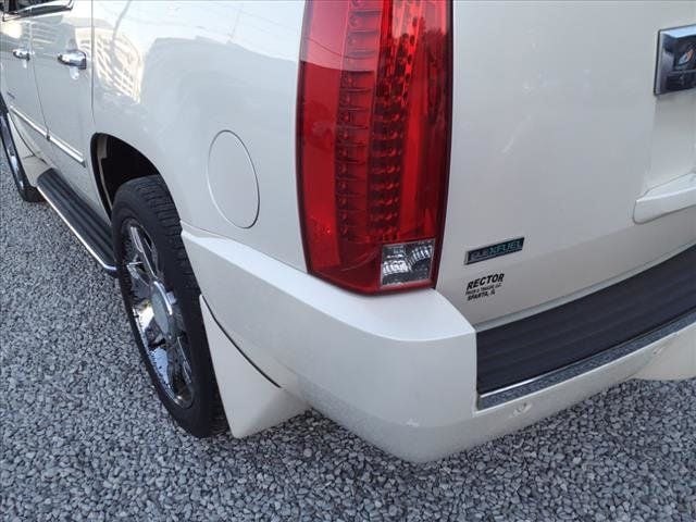 2012 Cadillac Escalade AWD 4dr Luxury - 22622713 - 20