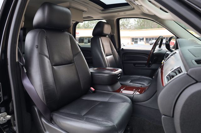 2012 Cadillac Escalade AWD 4dr Luxury - 22969116 - 22