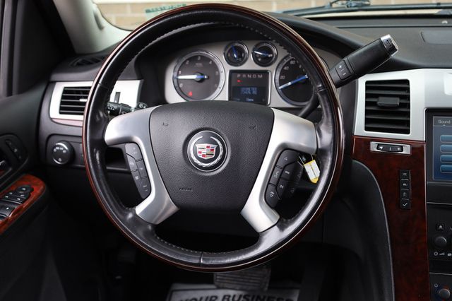 2012 Cadillac Escalade AWD 4dr Luxury - 22969116 - 25