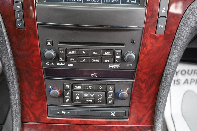 2012 Cadillac Escalade AWD 4dr Luxury - 22969116 - 38