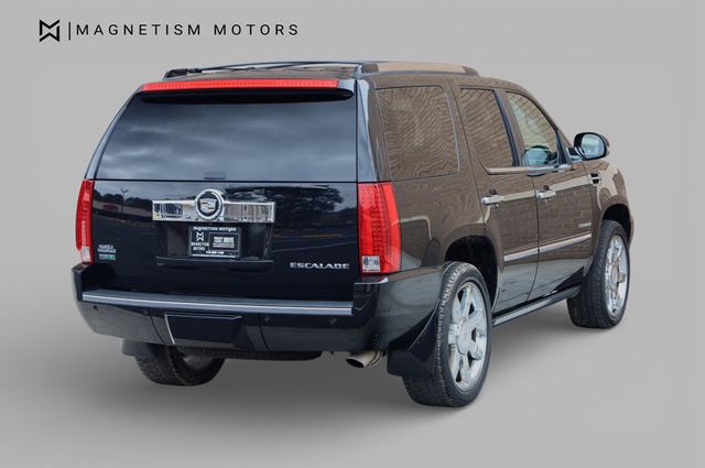 2012 Cadillac Escalade AWD 4dr Luxury - 22969116 - 6