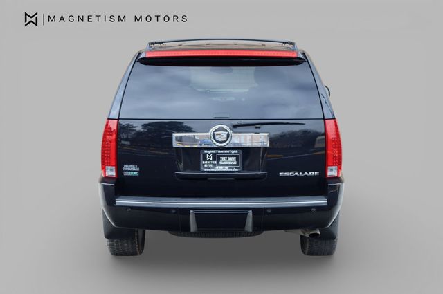 2012 Cadillac Escalade AWD 4dr Luxury - 22969116 - 7