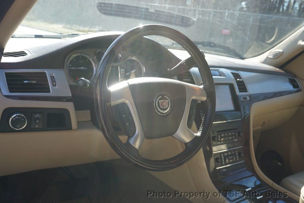 2012 Cadillac Escalade ESV AWD 4dr Luxury DUAL DVD NAVI REAR CAMERA HOT&COOL SEATS SUNROOF  - 22313959 - 19