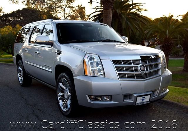 2012 Cadillac Escalade ESV AWD 4dr Platinum Edition - 17450924 - 25