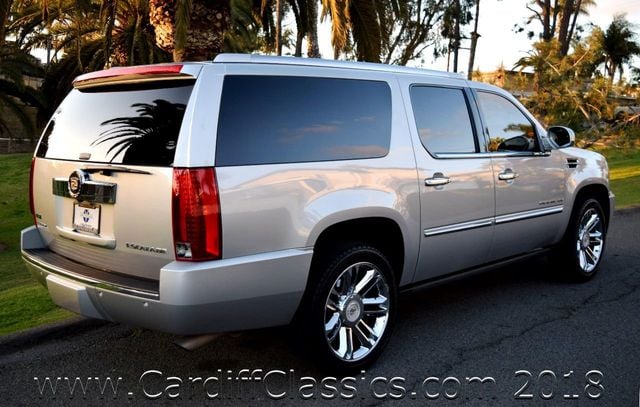 2012 Cadillac Escalade ESV AWD 4dr Platinum Edition - 17450924 - 28