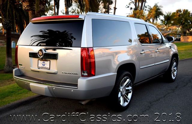2012 Cadillac Escalade ESV AWD 4dr Platinum Edition - 17450924 - 44