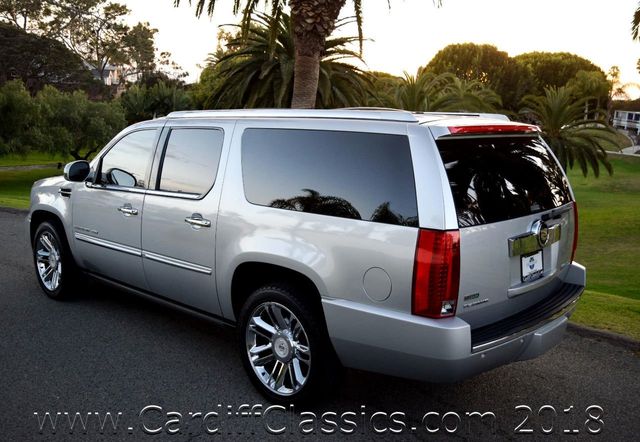 2012 Cadillac Escalade ESV AWD 4dr Platinum Edition - 17450924 - 48