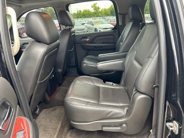 2012 Cadillac Escalade ESV AWD 4dr Premium - 23072796 - 7
