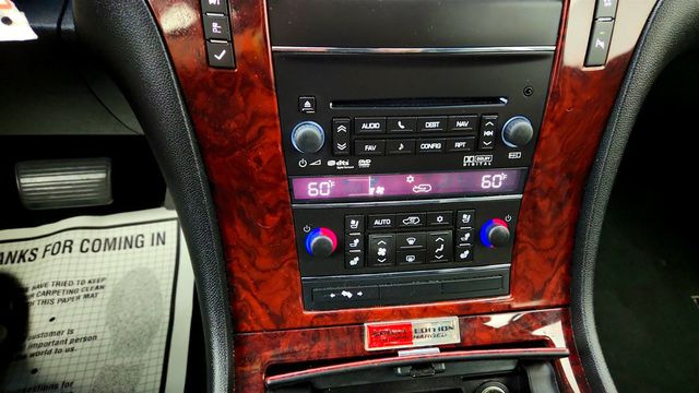 2012 Cadillac Escalade EXT AWD 4dr Luxury Sport Edition Supercharged - 23045466 - 17