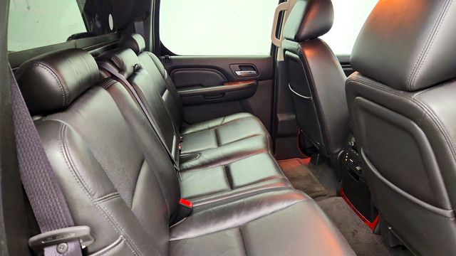 2012 Cadillac Escalade EXT AWD 4dr Luxury Sport Edition Supercharged - 23045466 - 22