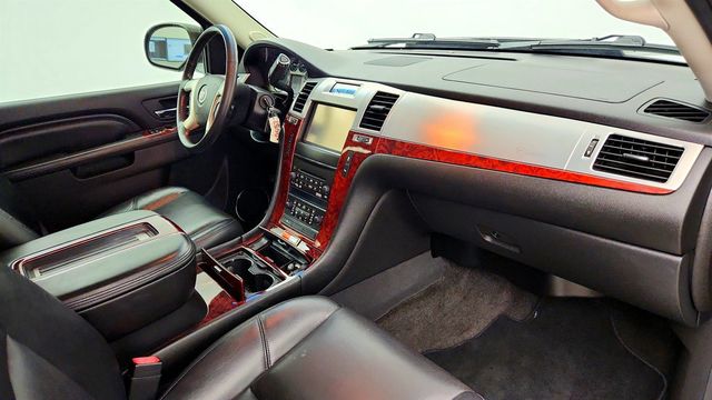 2012 Cadillac Escalade EXT AWD 4dr Luxury Sport Edition Supercharged - 23045466 - 24