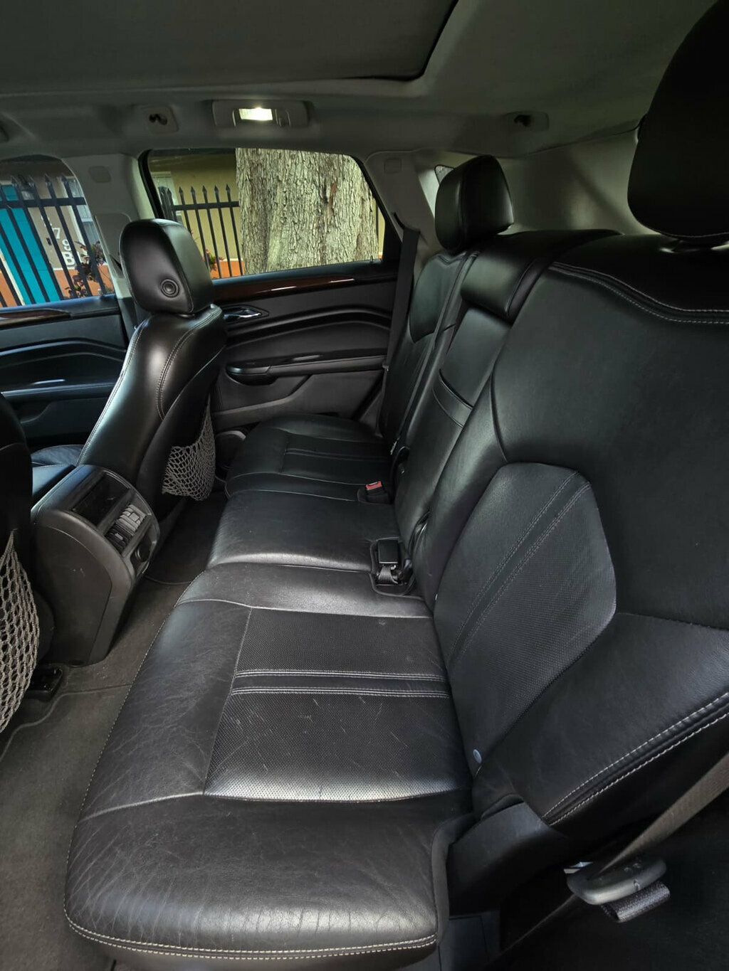 2012 Cadillac SRX FWD 4dr Luxury Collection - 22994432 - 6