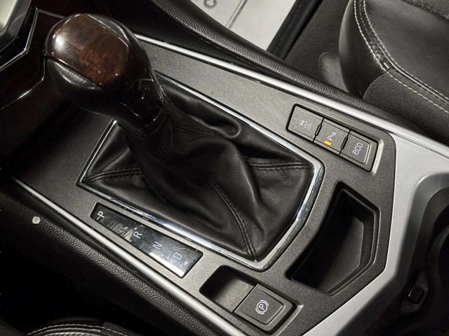 2012 Cadillac SRX FWD 4dr Luxury Collection - 23029817 - 32