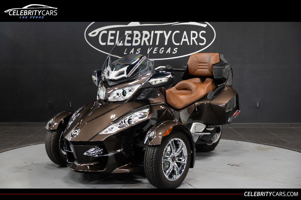 2012 Can-Am Spyder Roadster RT Limited 5 speed w/reverse - 22214947 - 0