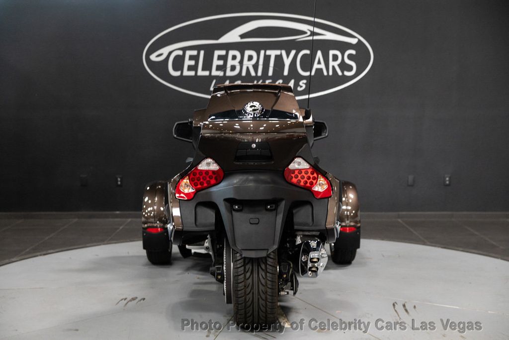2012 Can-Am Spyder Roadster RT Limited 5 speed w/reverse - 22214947 - 9