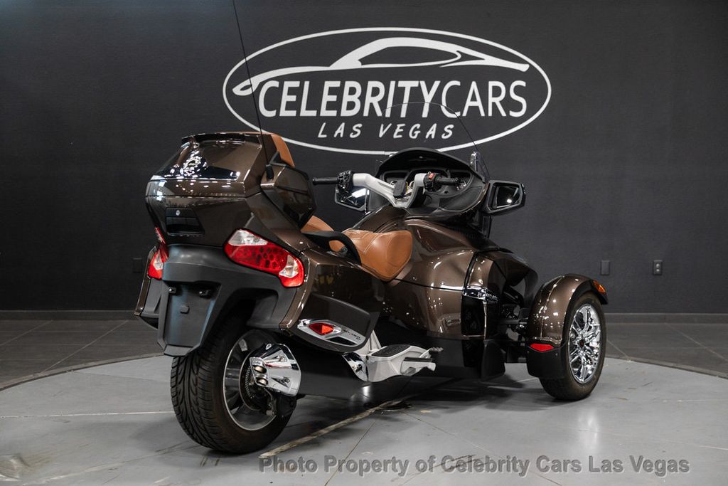 2012 Can-Am Spyder Roadster RT Limited 5 speed w/reverse - 22214947 - 1