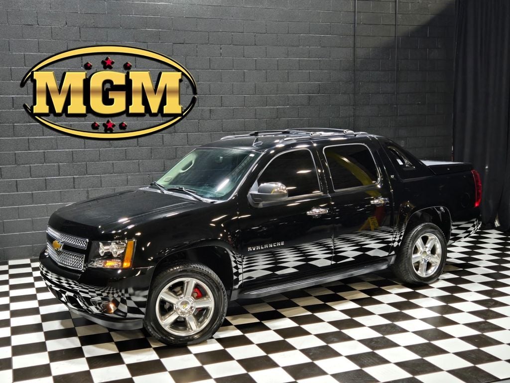 2012 Chevrolet Avalanche 2WD Crew Cab LT - 22985876 - 0