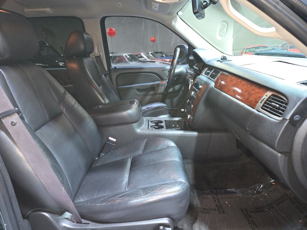 2012 Chevrolet Avalanche 2WD Crew Cab LT - 22985876 - 12