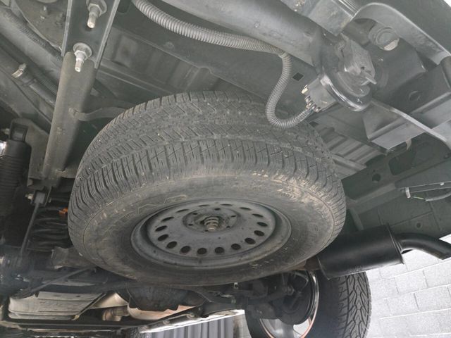 2012 Chevrolet Avalanche 2WD Crew Cab LT - 22985876 - 17