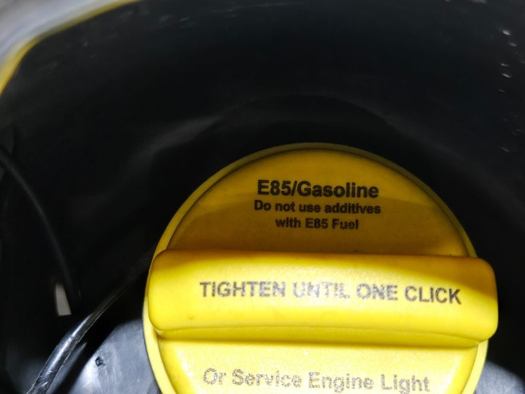 2012 Chevrolet Avalanche 2WD Crew Cab LT - 22985876 - 28